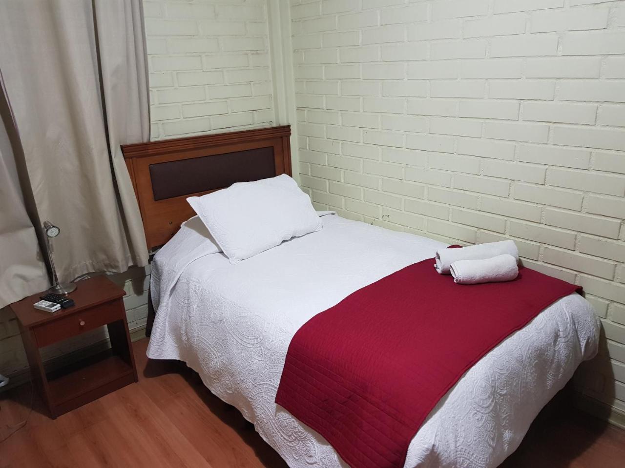Hotel Almenas Santiago Luaran gambar